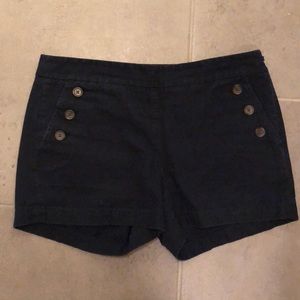 🌻 J Crew Size 6 Navy shorts